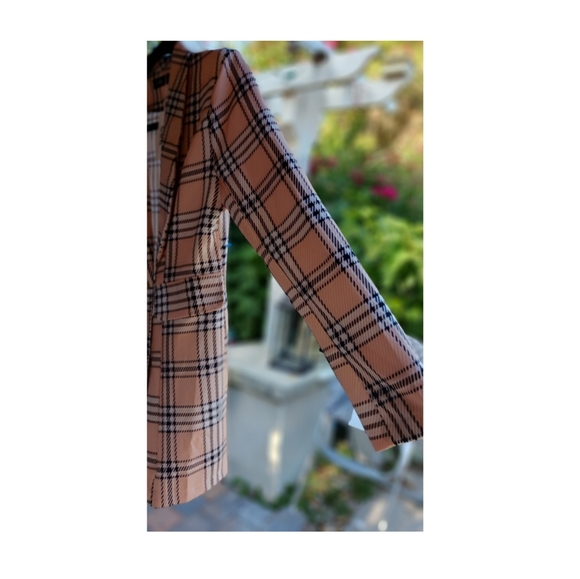 CBR beautiful & elegant Blazer - Picture 6 of 14